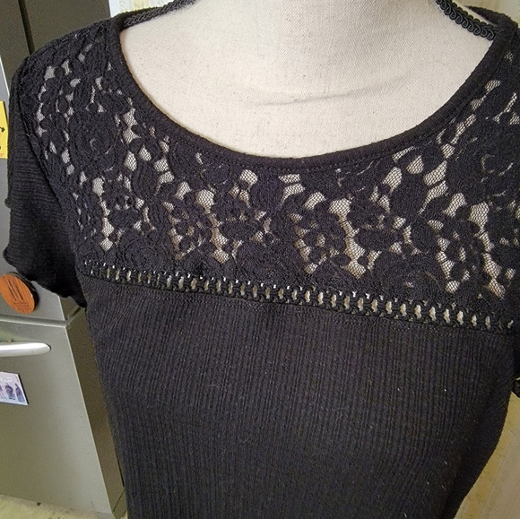 Torrid Top Sz 1 - Picture 3 of 6